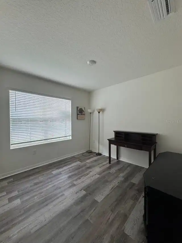 Listing Photo 33