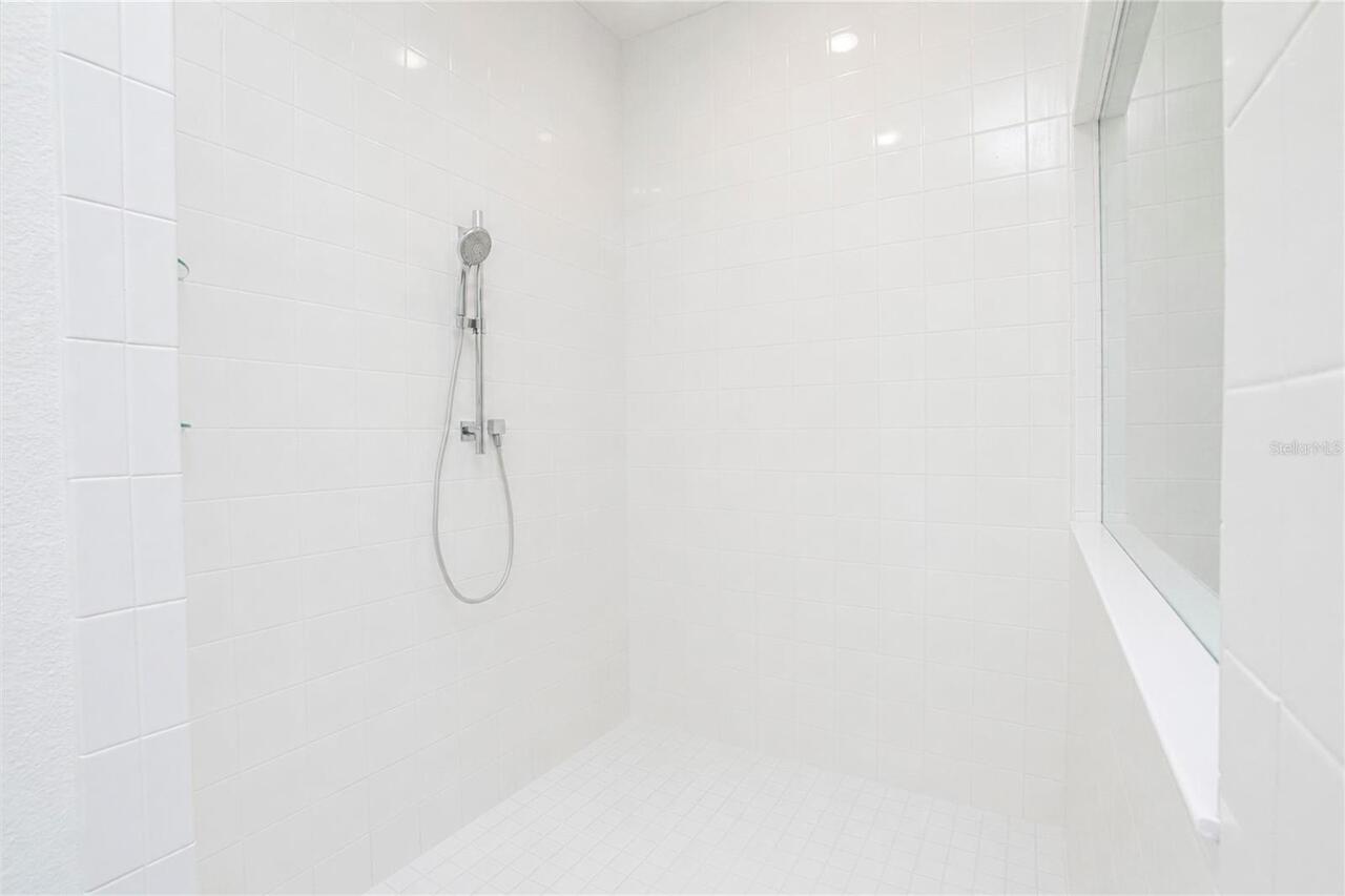 Listing Photo 33