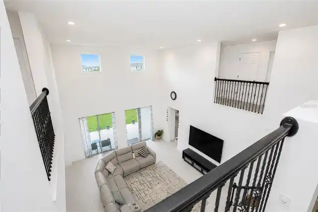 Listing Photo 17