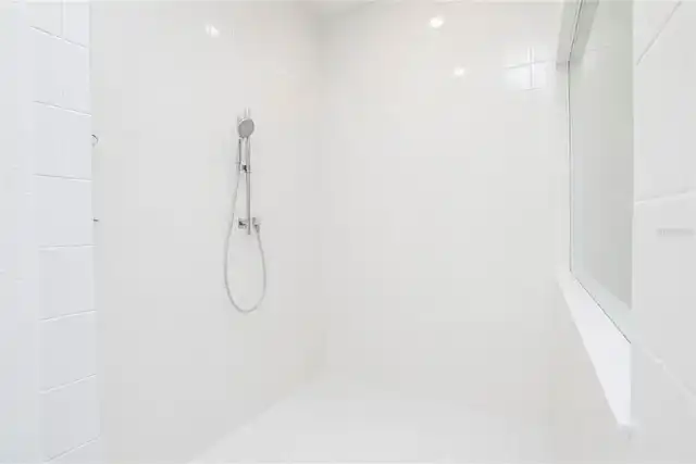 Listing Photo 33