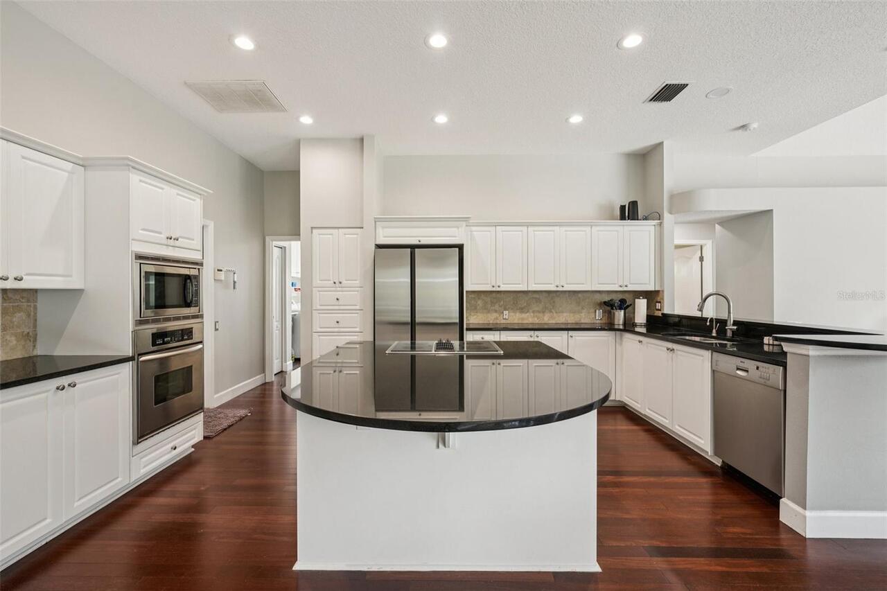 Listing Photo 15
