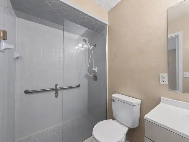 Listing Photo 20