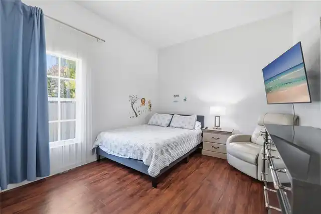 Listing Photo 14