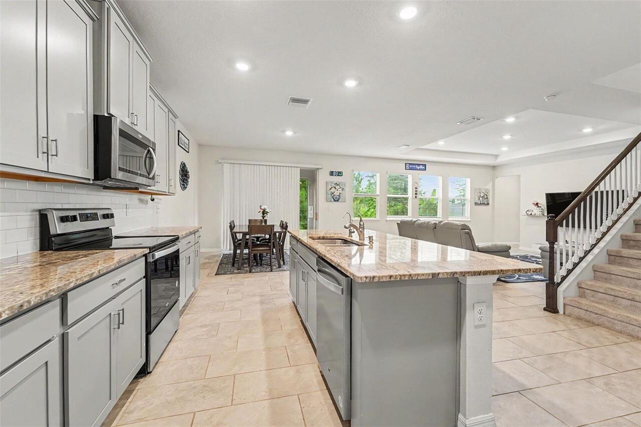 Listing Photo 10