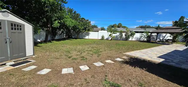 Listing Photo 14