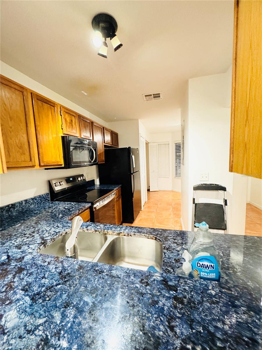 Listing Photo 9