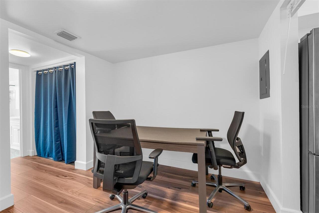 Listing Photo 10