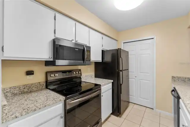 Listing Photo 12