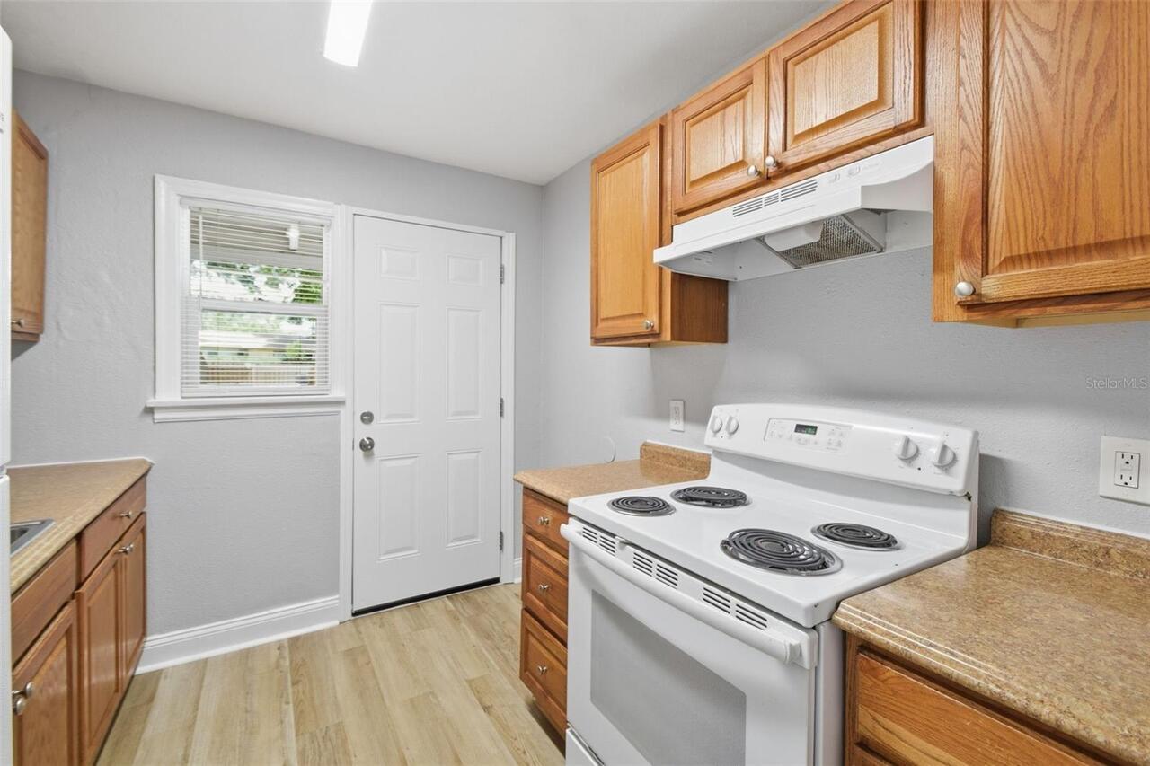 Listing Photo 14