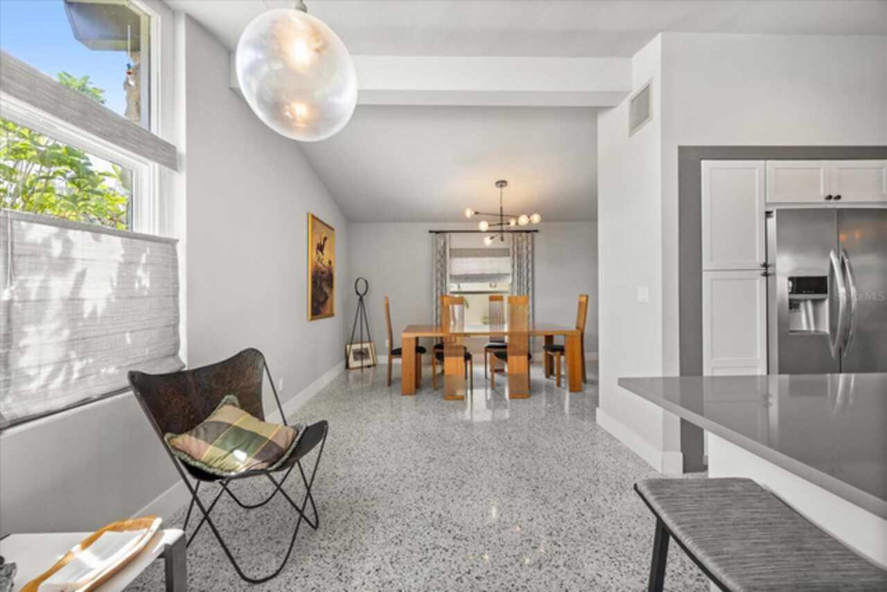 Listing Photo 10