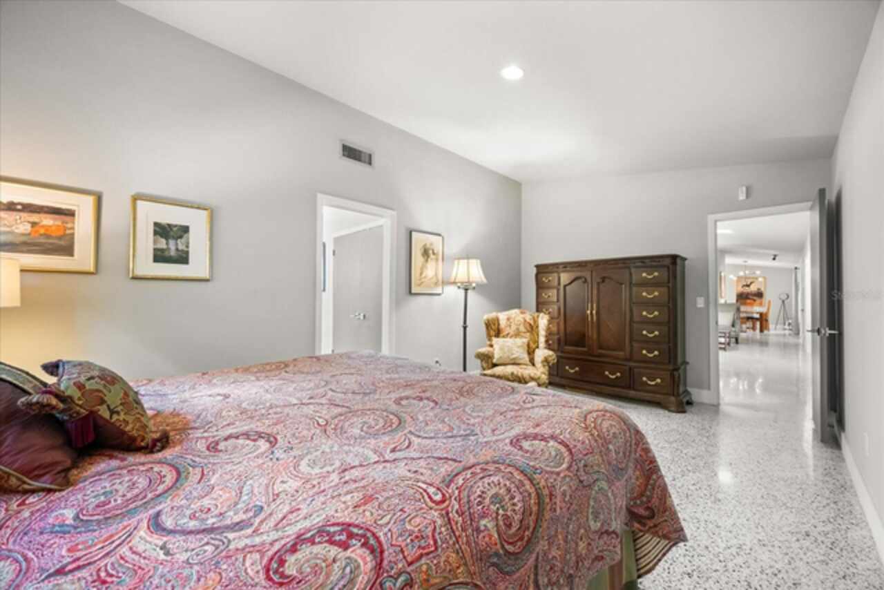 Listing Photo 22