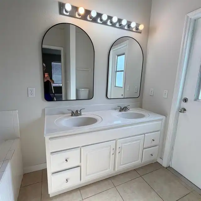 Listing Photo 11