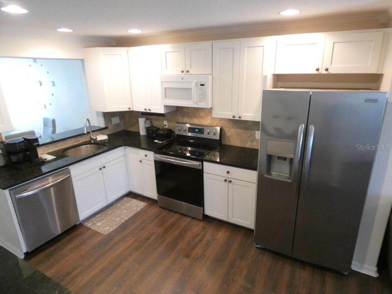 Listing Photo 8