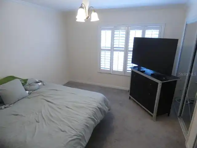 Listing Photo 9