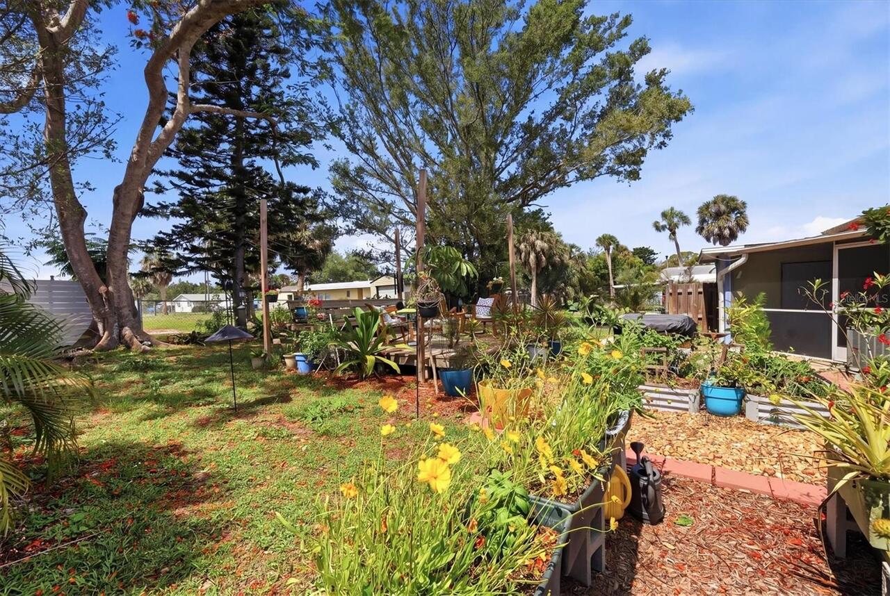 Listing Photo 25