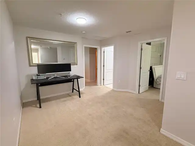 Listing Photo 9