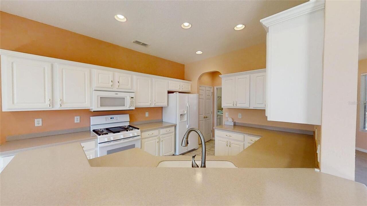 Listing Photo 14