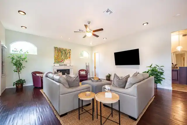 Listing Photo 6