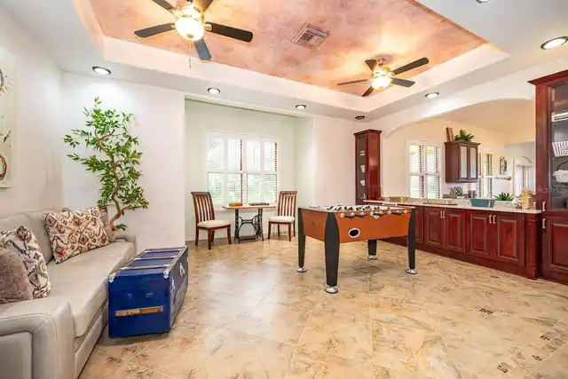 Listing Photo 18