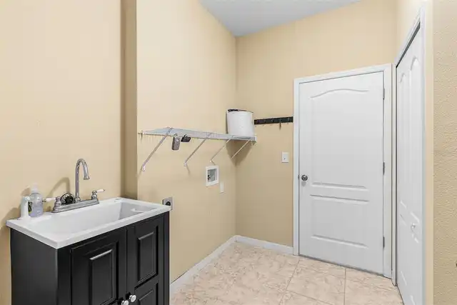 Listing Photo 25