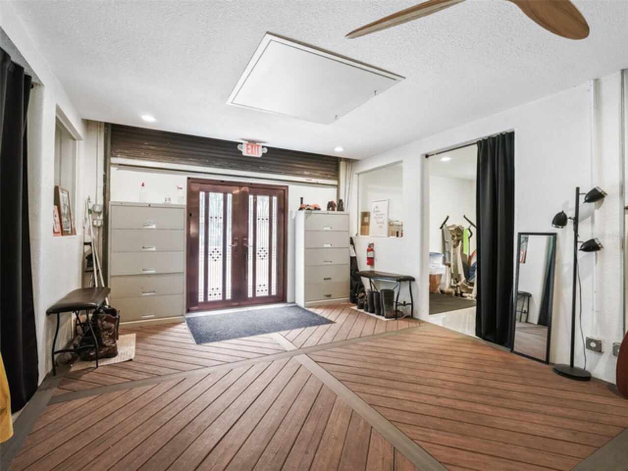 Listing Photo 8