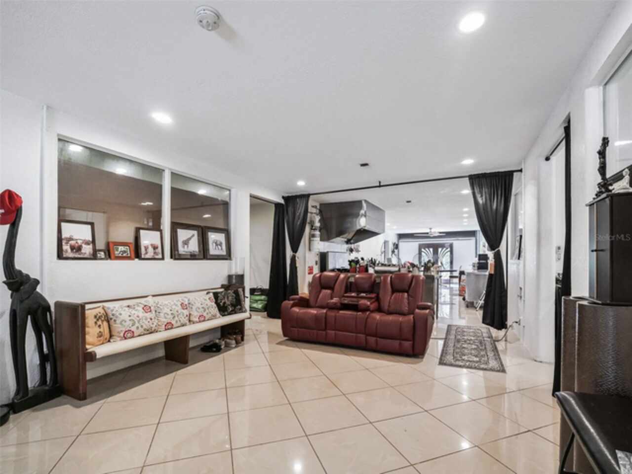 Listing Photo 10
