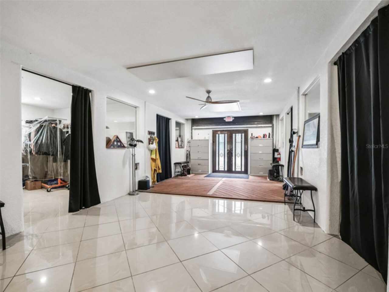 Listing Photo 11