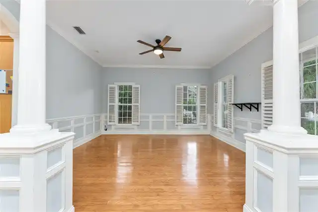 Listing Photo 12