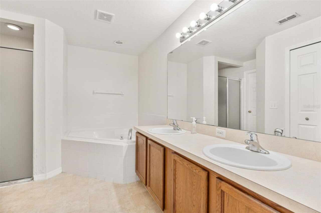 Listing Photo 24