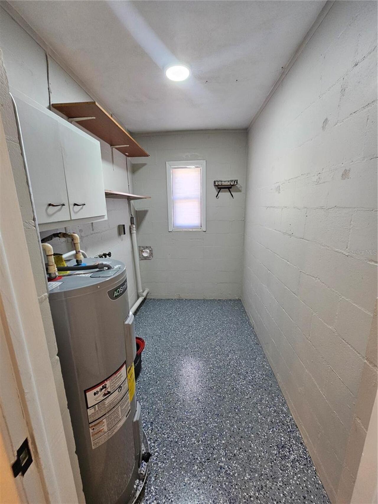 Listing Photo 8