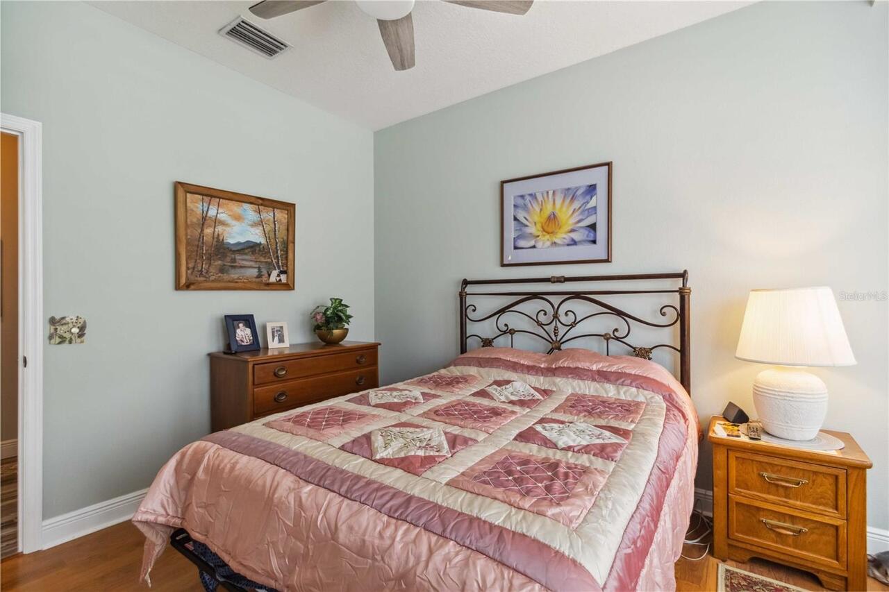 Listing Photo 16