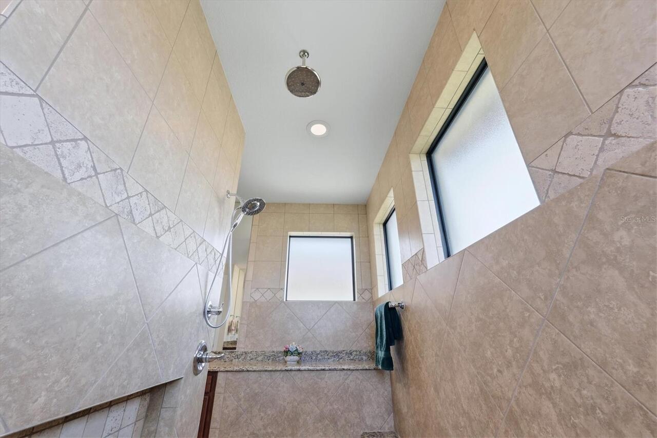 Listing Photo 24