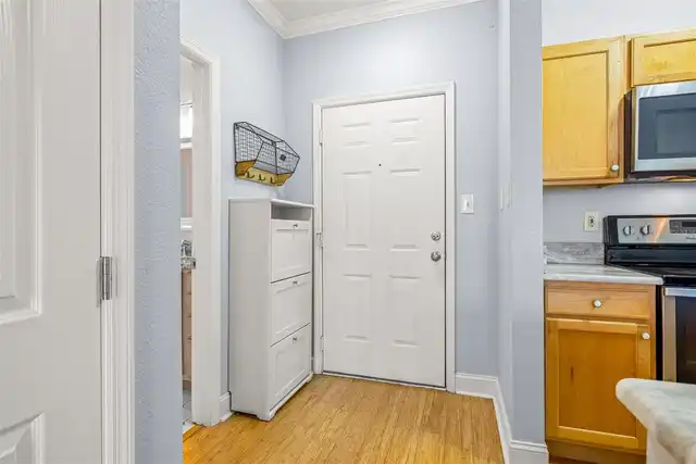 Listing Photo 7