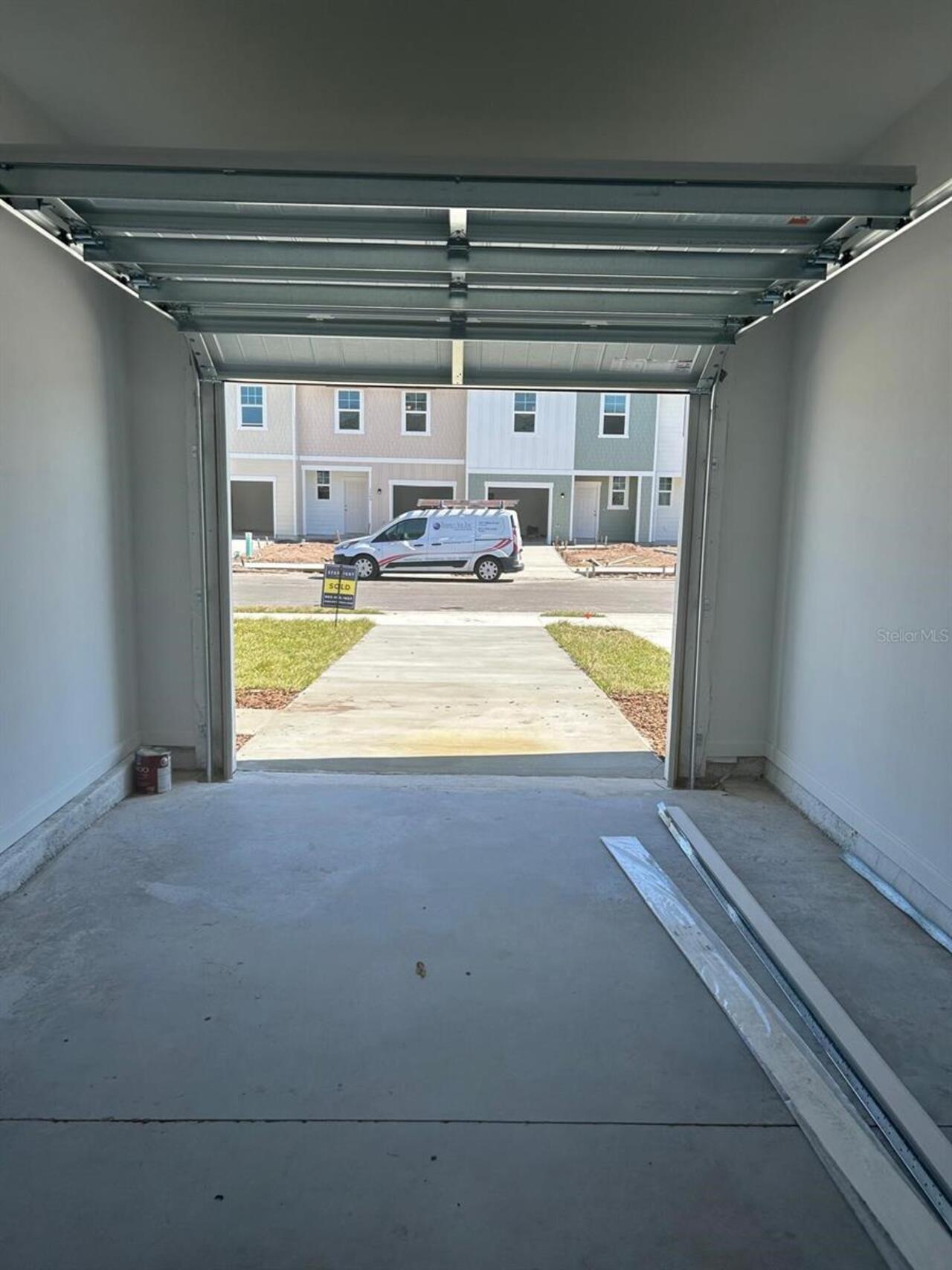 Listing Photo 10