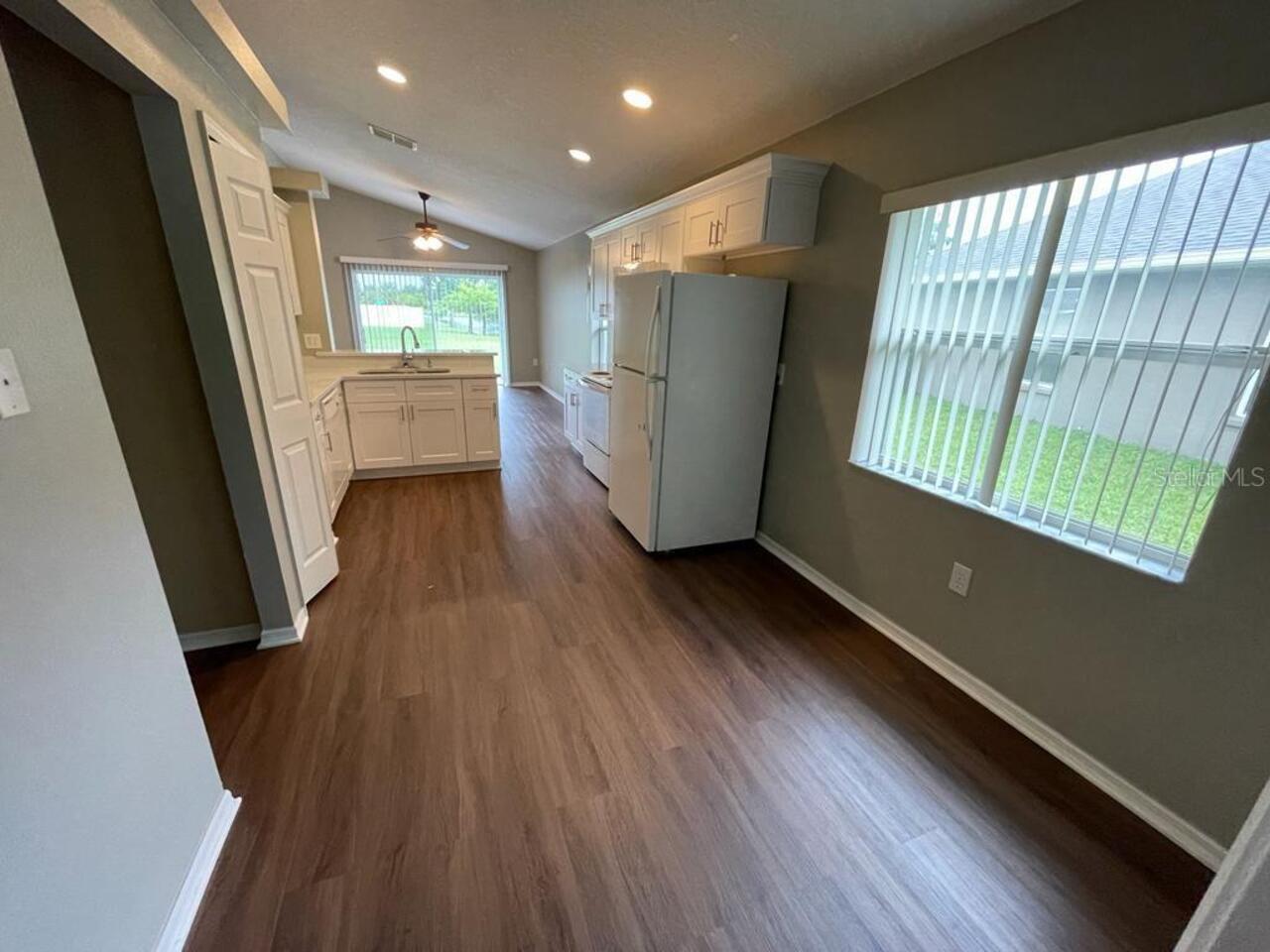 Listing Photo 8