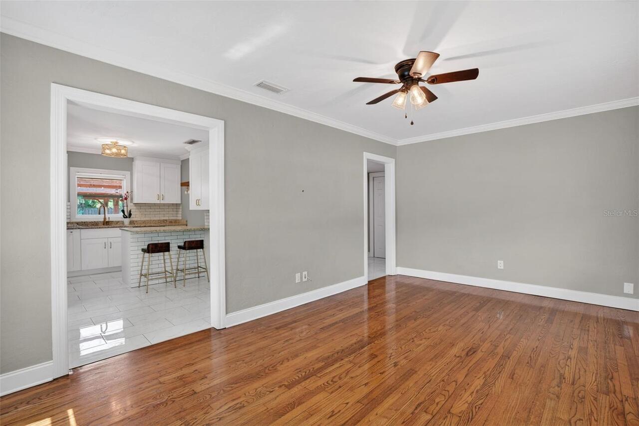 Listing Photo 9