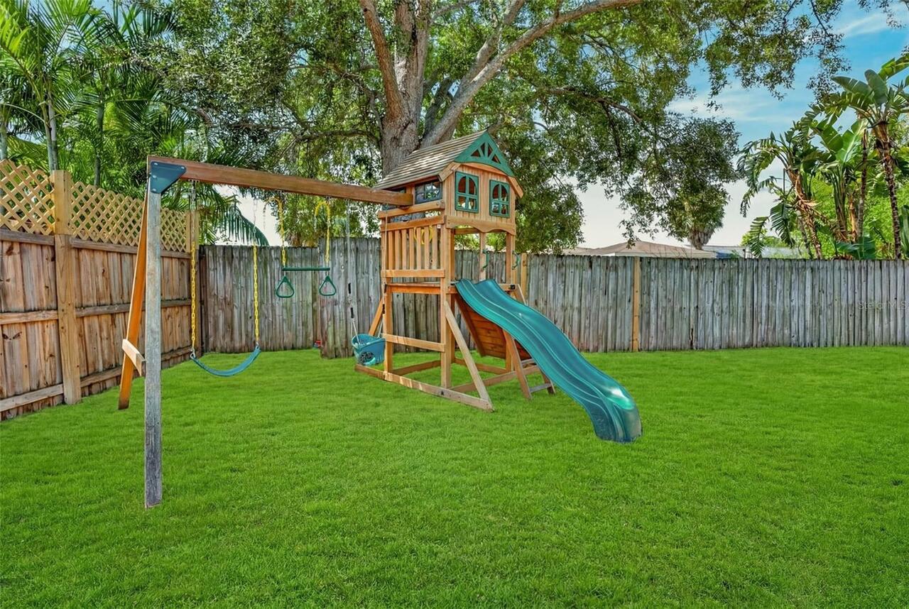 Listing Photo 37