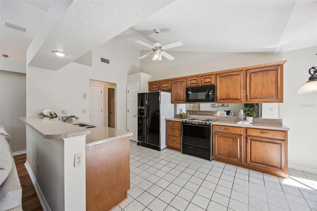 Listing Photo 9