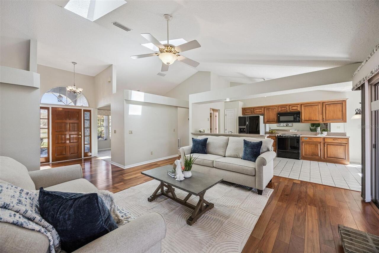 Listing Photo 15