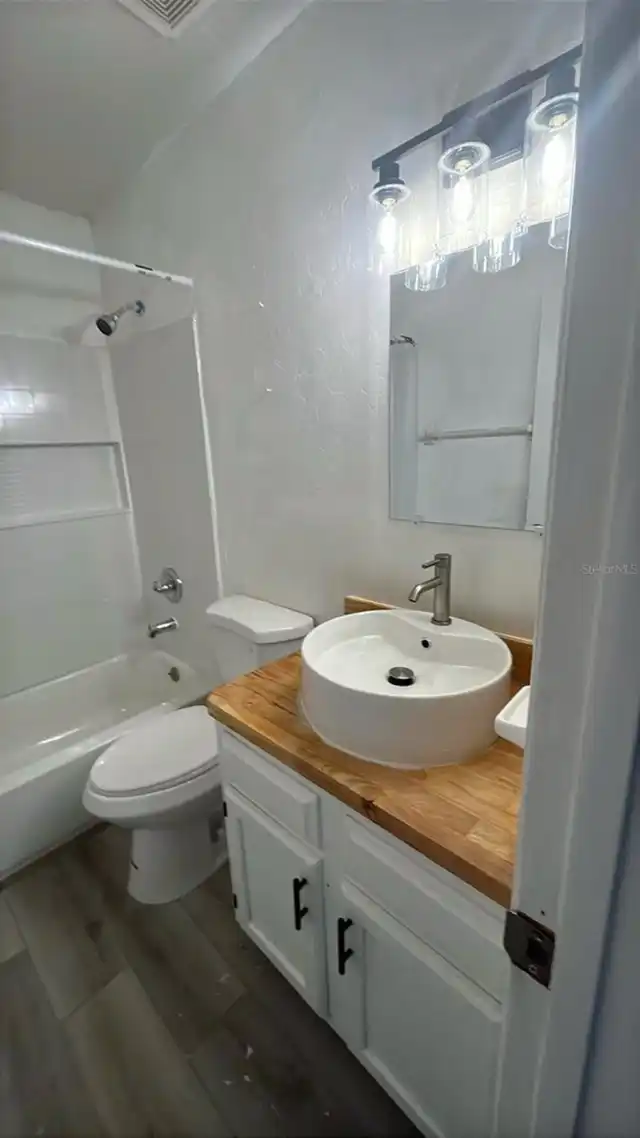Listing Photo 15