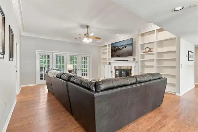 Listing Photo 14