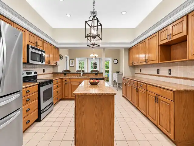 Listing Photo 18
