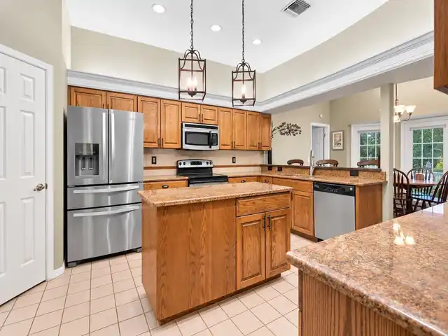 Listing Photo 19