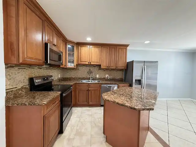 Listing Photo 7