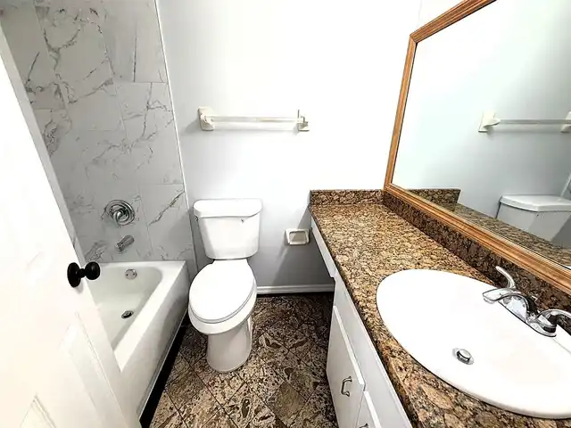 Listing Photo 15