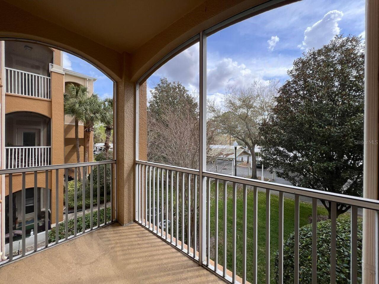 Listing Photo 12