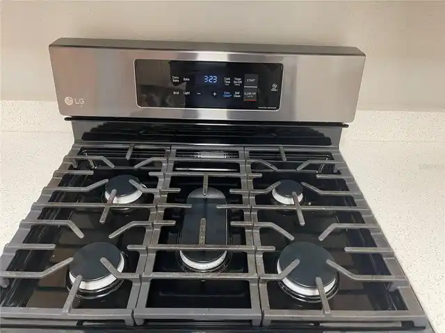 Listing Photo 10