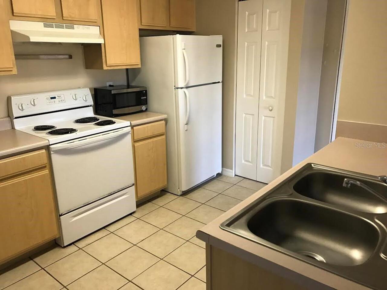 Listing Photo 8
