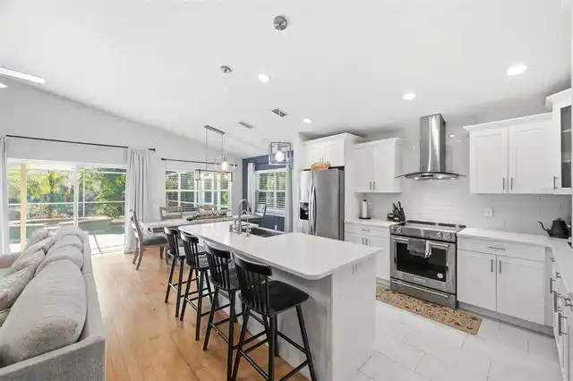 Listing Photo 16