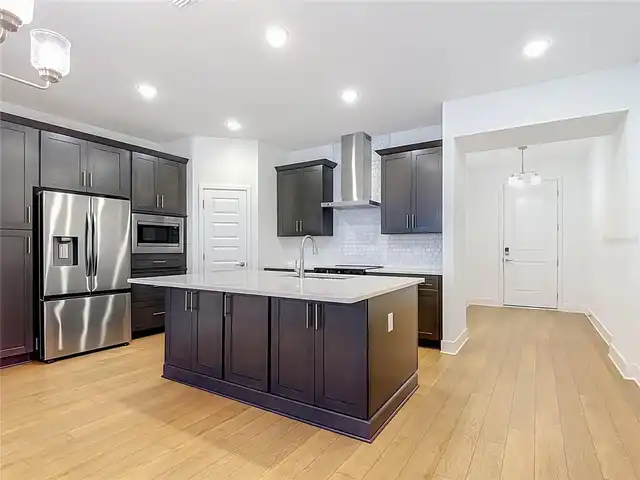 Listing Photo 13